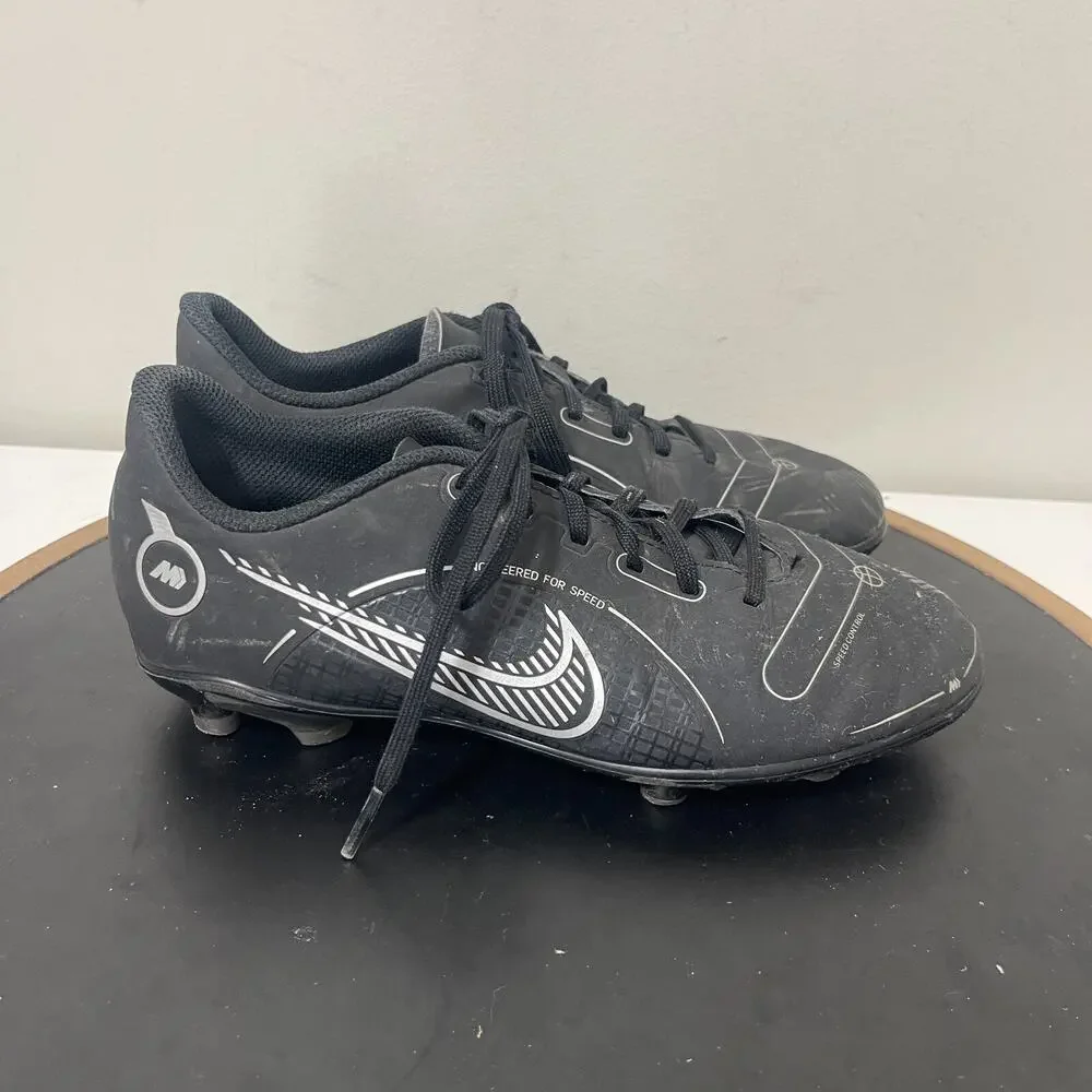 Nike Mercurial Vapor 15 Academy Soccer Cleats‎ Youth US 4.5Y Black White FG
